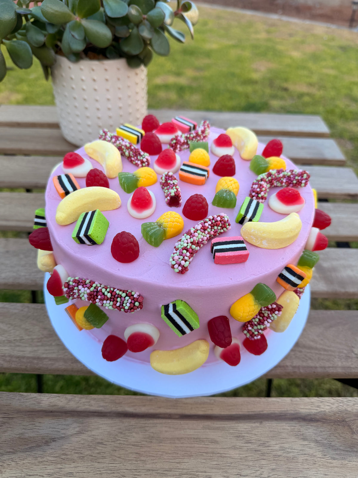 Loaded Lolly Vanilla Sponge