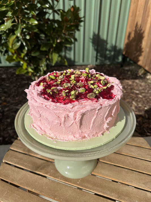 White chocolate, pistachio and Raspberry Cake